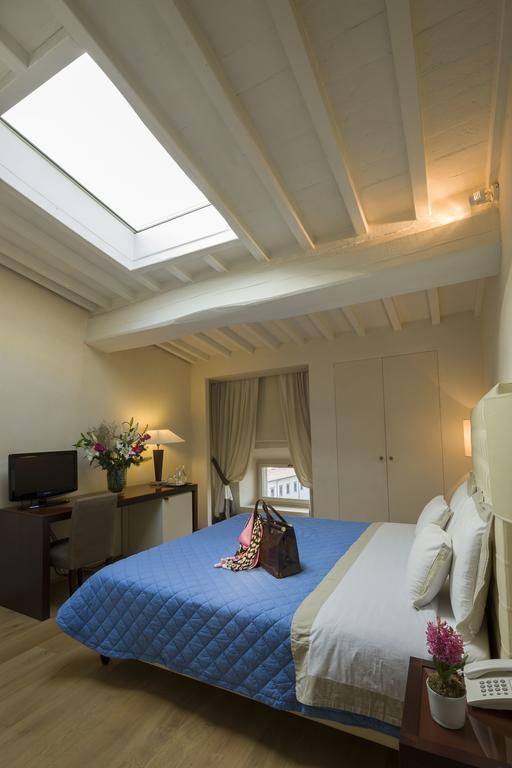 Residenza D'Epoca Home In Palace Florence Luaran gambar